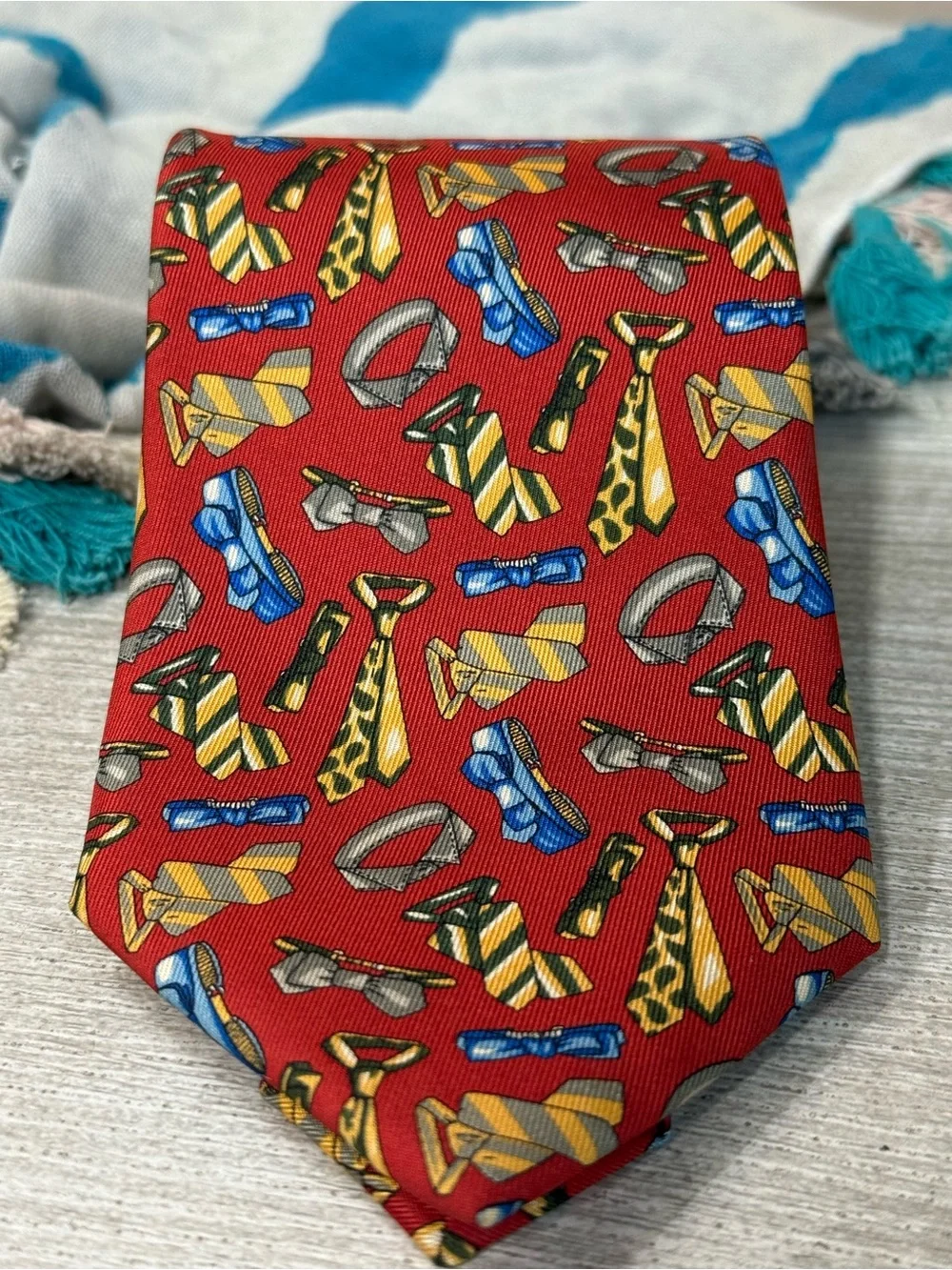 Men’s Gucci Italy 100% Silk Tie